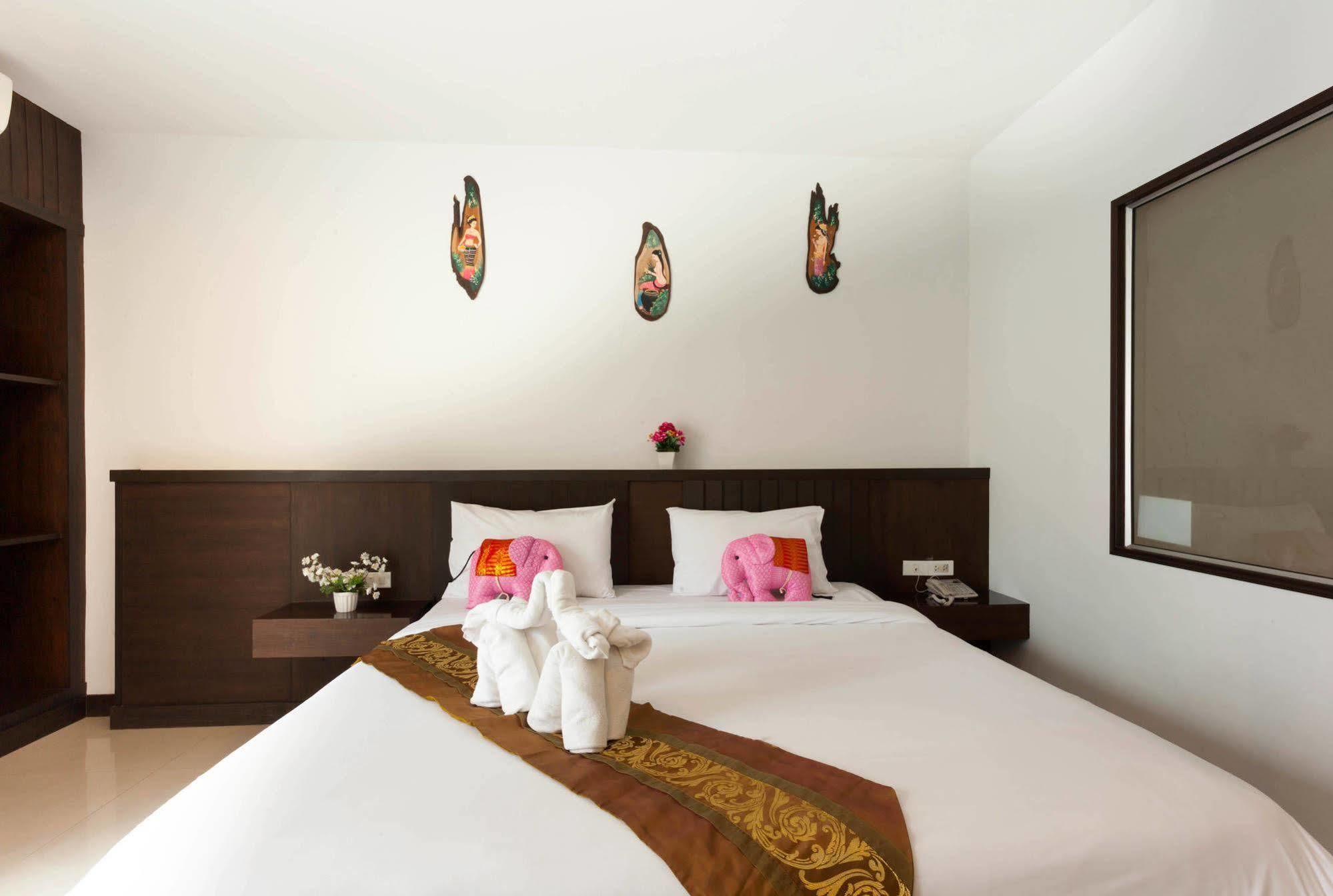 ลาร์น พาร์ค รีสอร์เทล Hotel Patong ภายนอก รูปภาพ