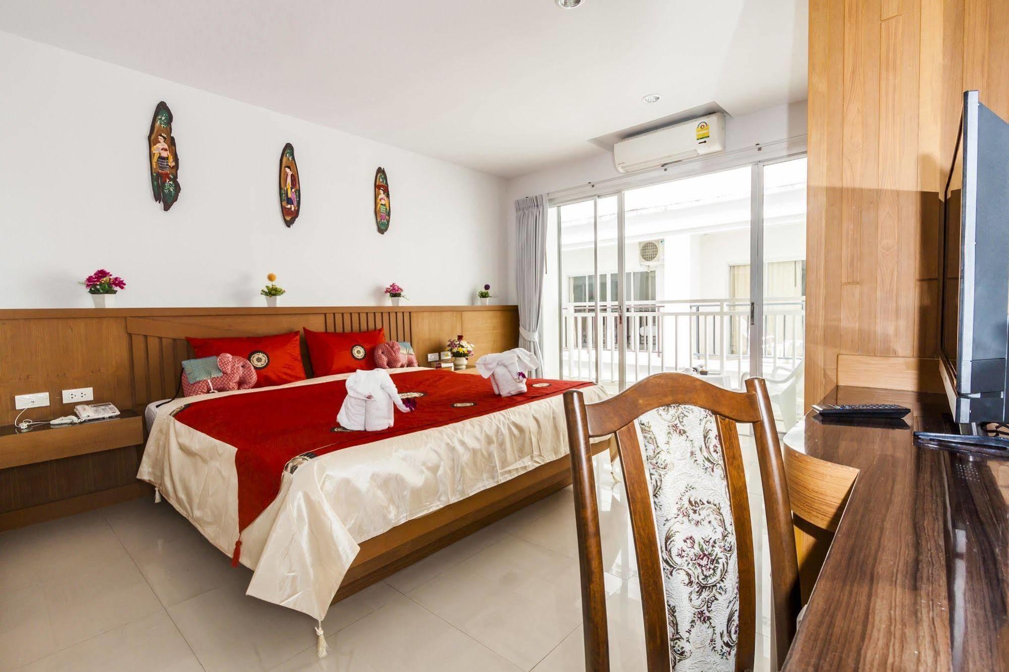 ลาร์น พาร์ค รีสอร์เทล Hotel Patong ภายนอก รูปภาพ