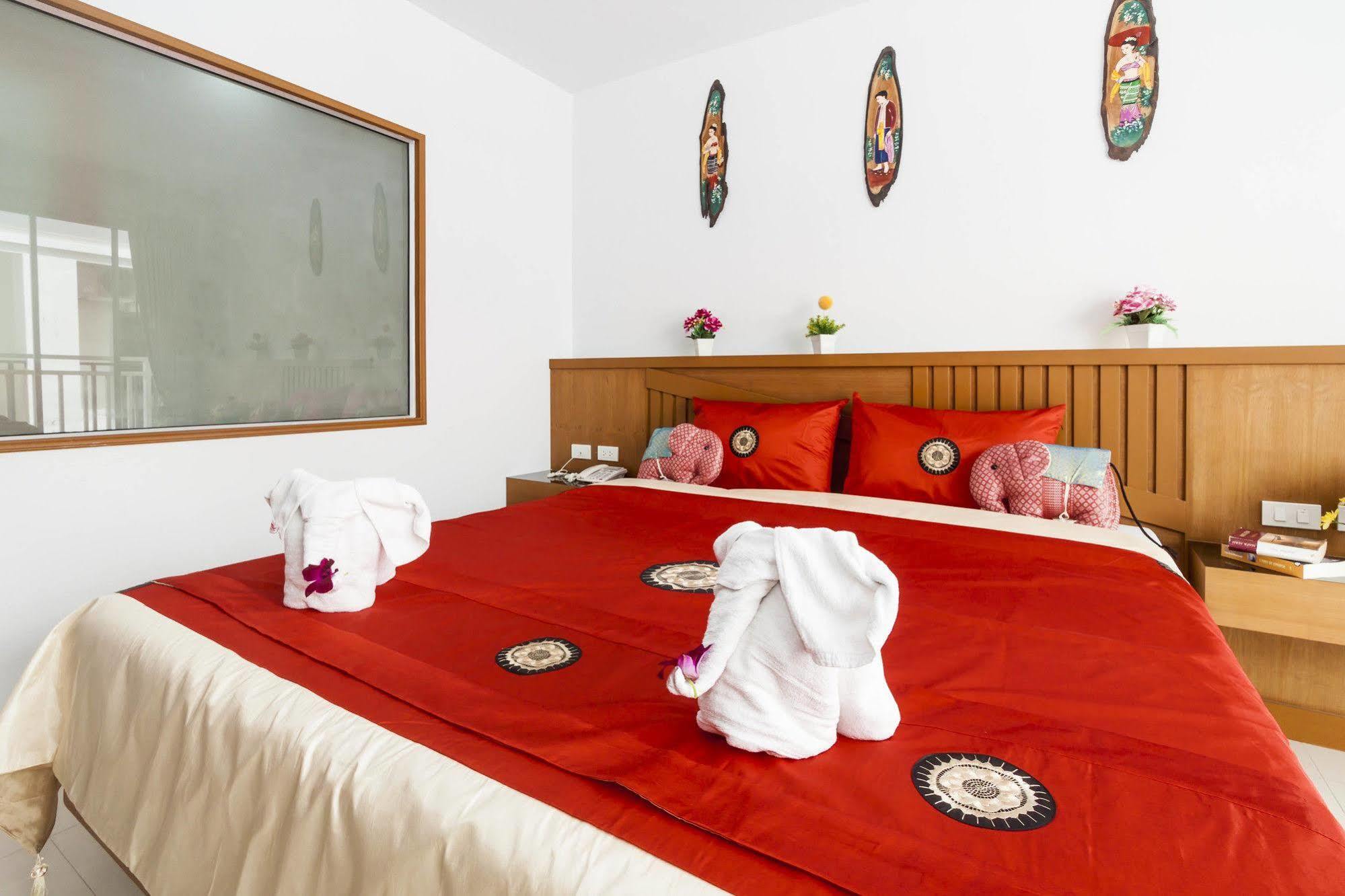 ลาร์น พาร์ค รีสอร์เทล Hotel Patong ภายนอก รูปภาพ