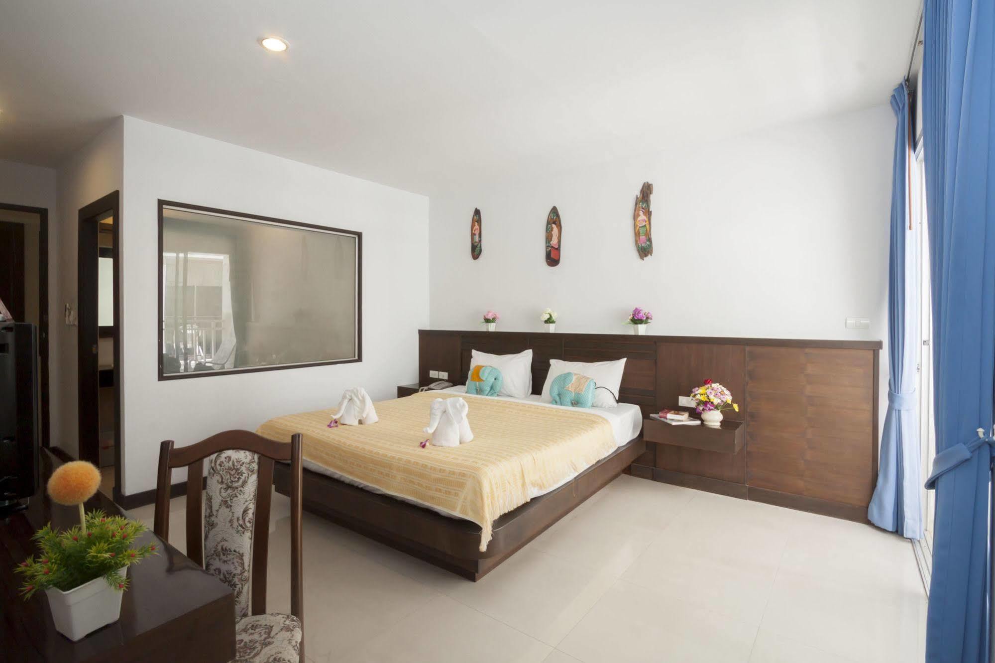 ลาร์น พาร์ค รีสอร์เทล Hotel Patong ภายนอก รูปภาพ